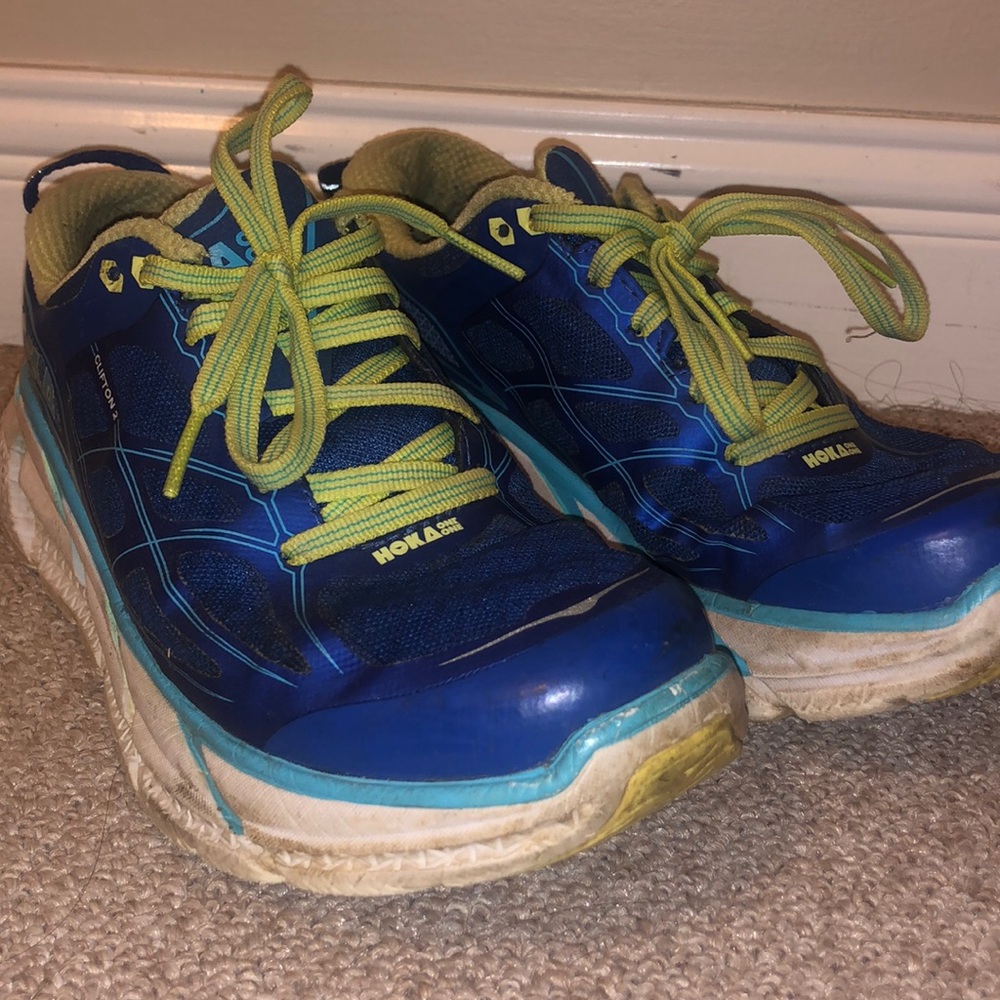 Hokas
